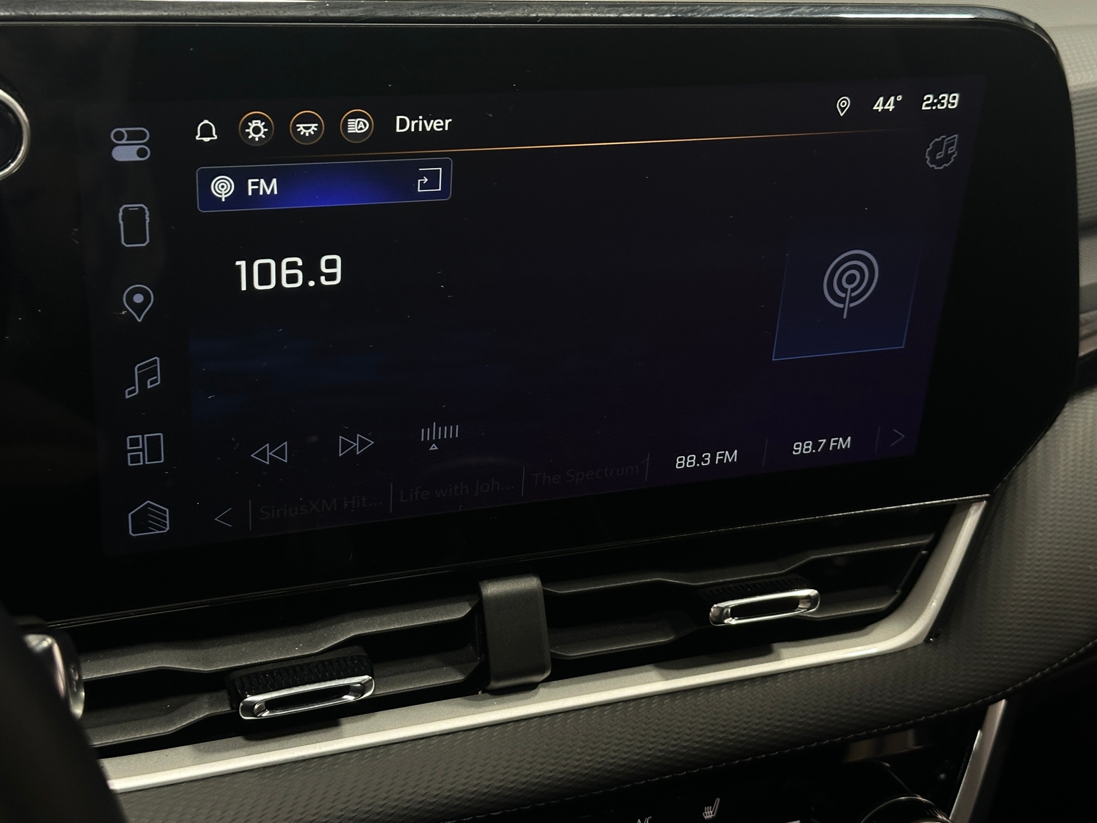 Thumbnail: 2025 Chevrolet Equinox - 4