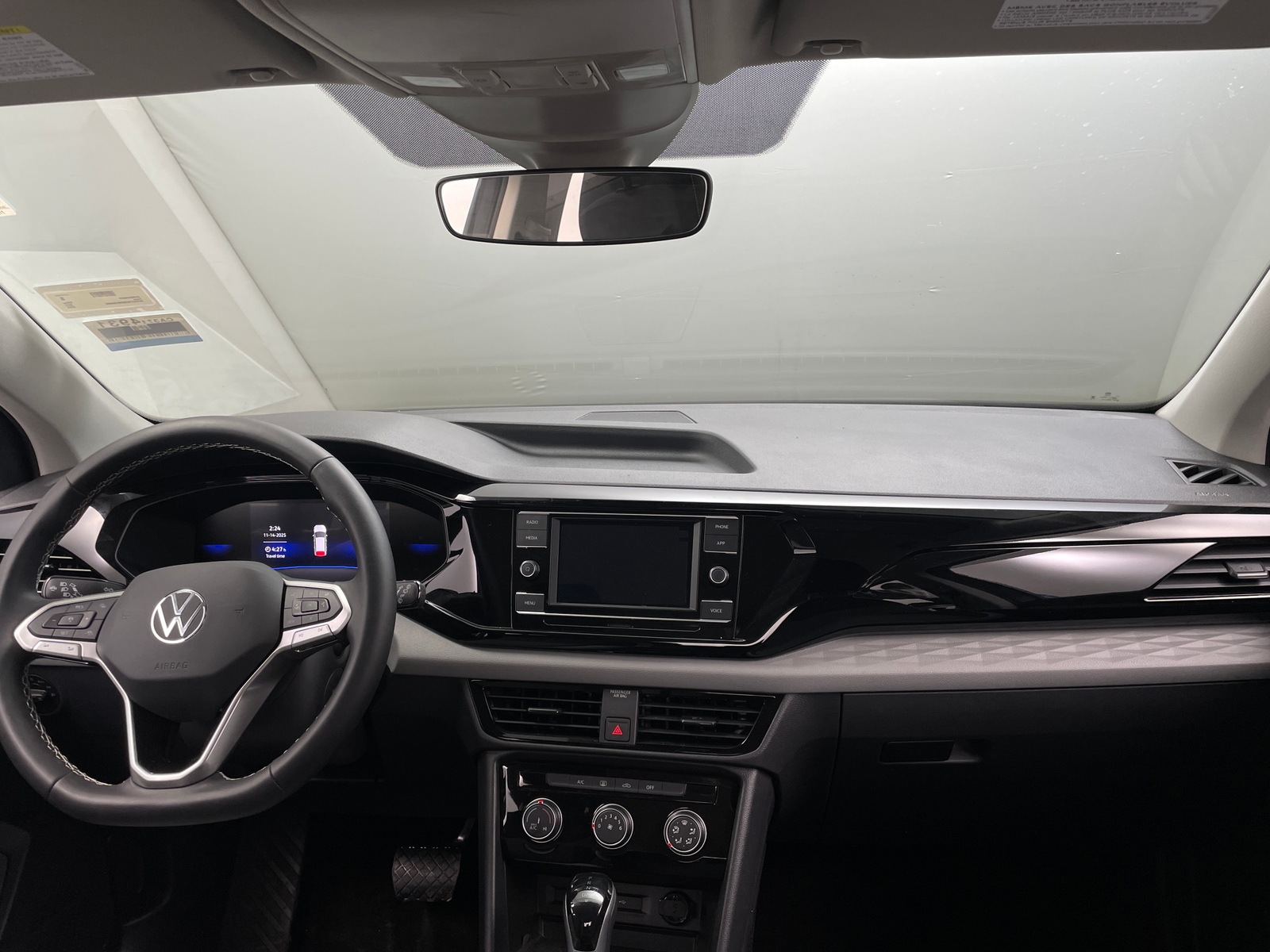 Thumbnail: 2024 Volkswagen Taos - 3