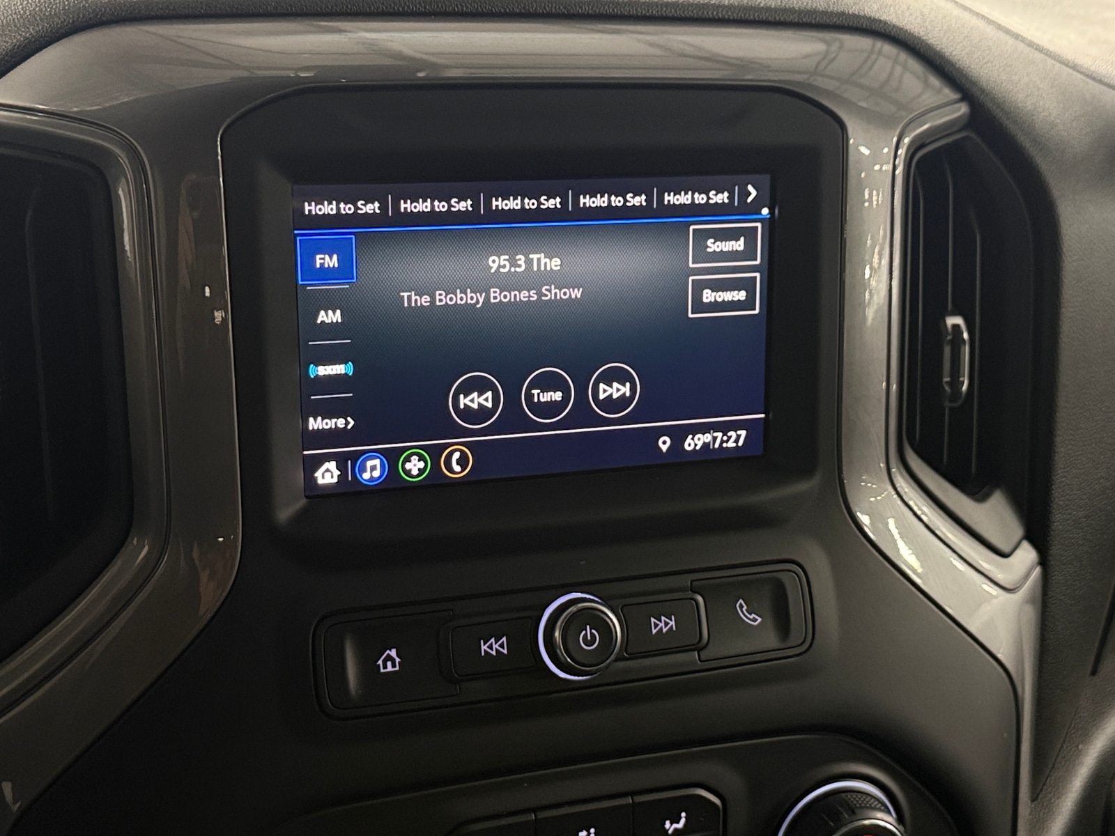 Thumbnail: 2021 Chevrolet Silverado 1500 - 4