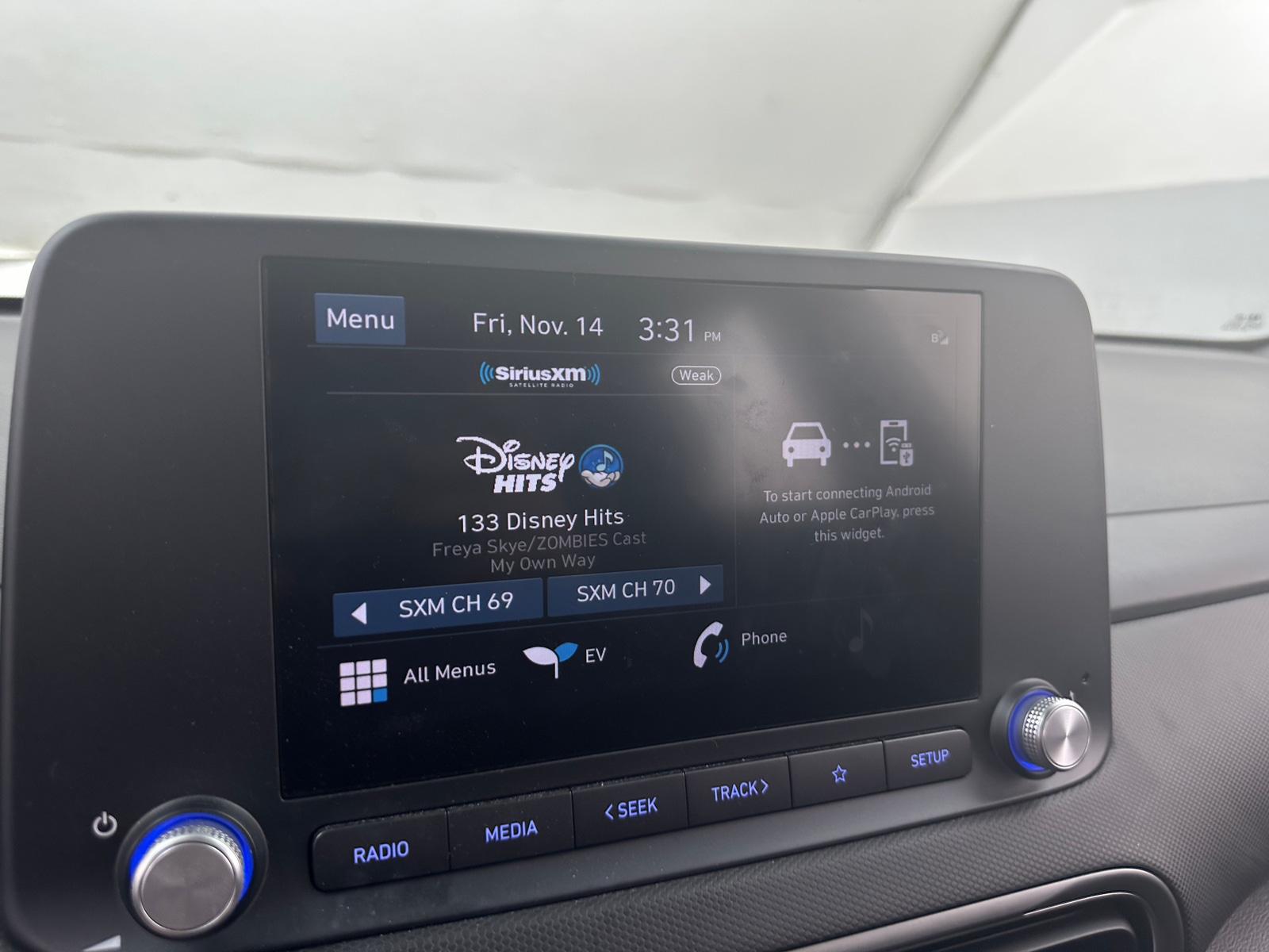 Thumbnail: 2023 Hyundai Kona - 4