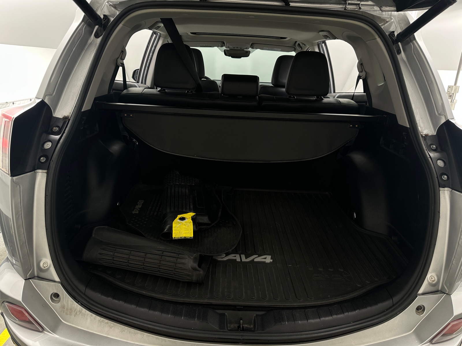 Thumbnail: 2017 Toyota RAV4 - 6