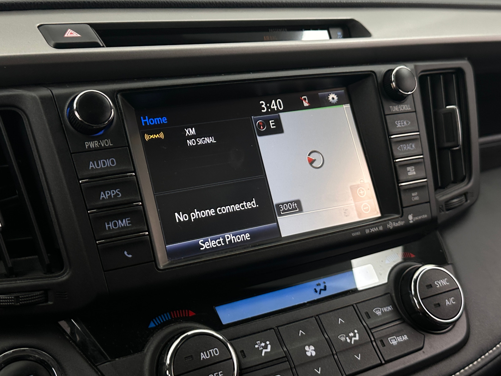 Thumbnail: 2017 Toyota RAV4 - 3