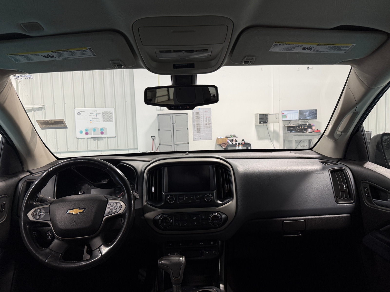 Thumbnail: 2016 Chevrolet Colorado - 3