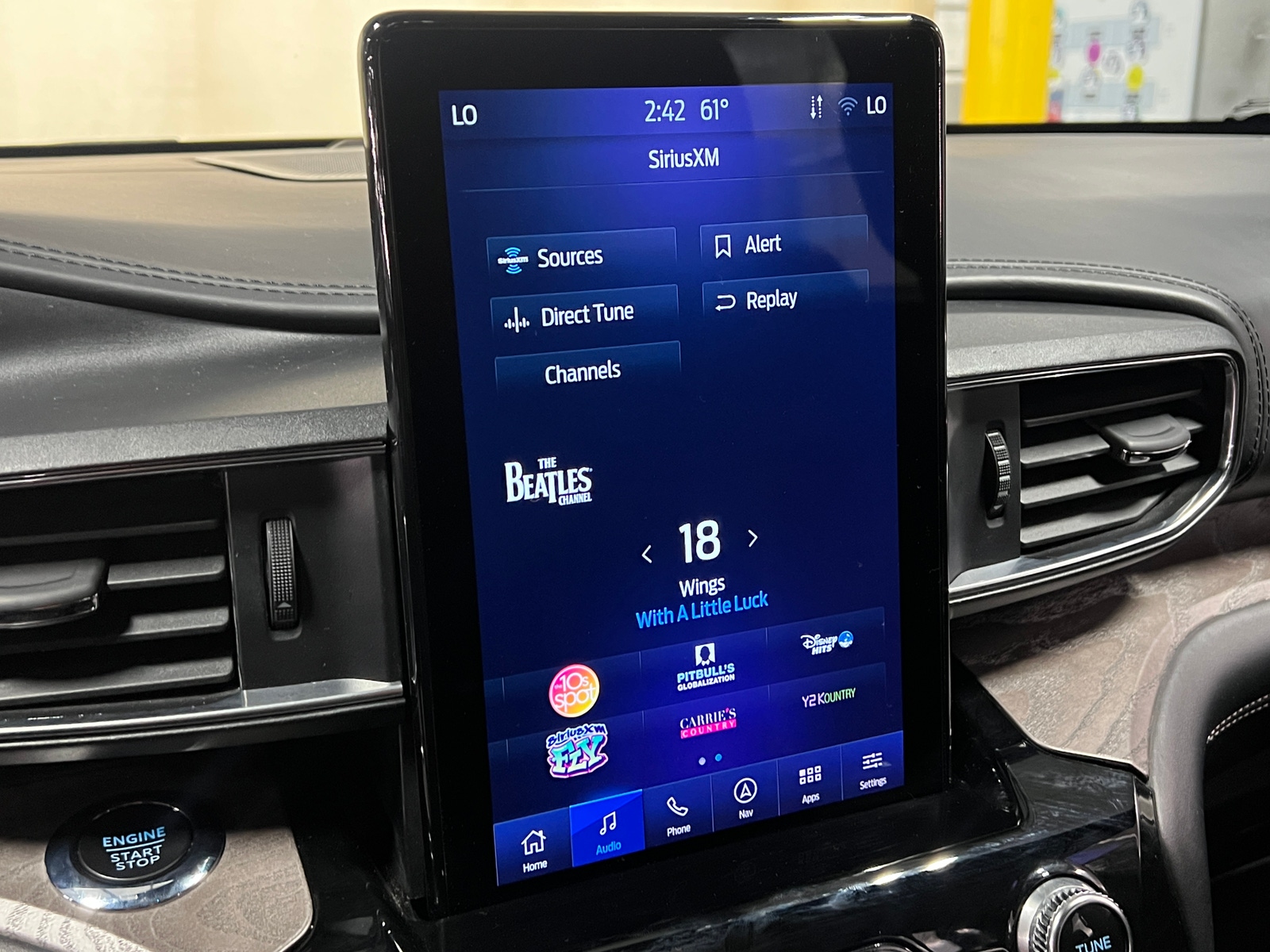 Thumbnail: 2022 Ford Explorer - 3