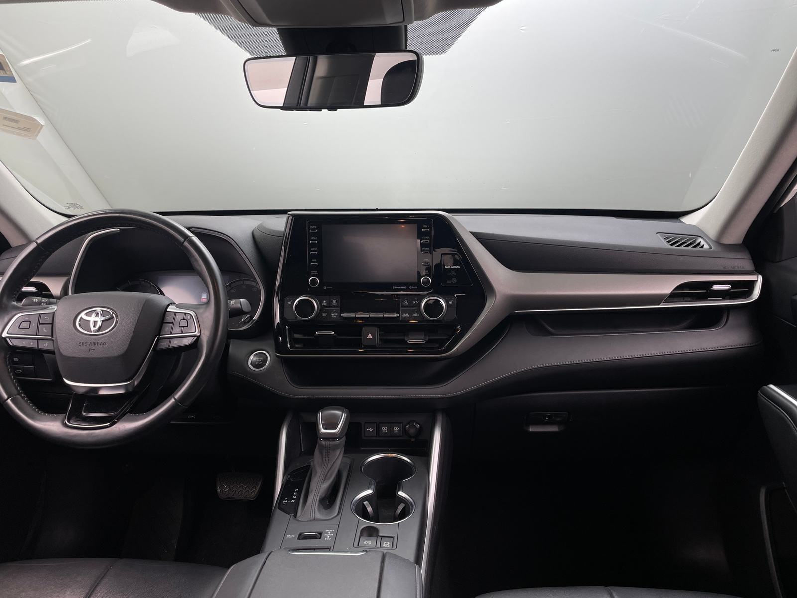 Thumbnail: 2021 Toyota Highlander - 2