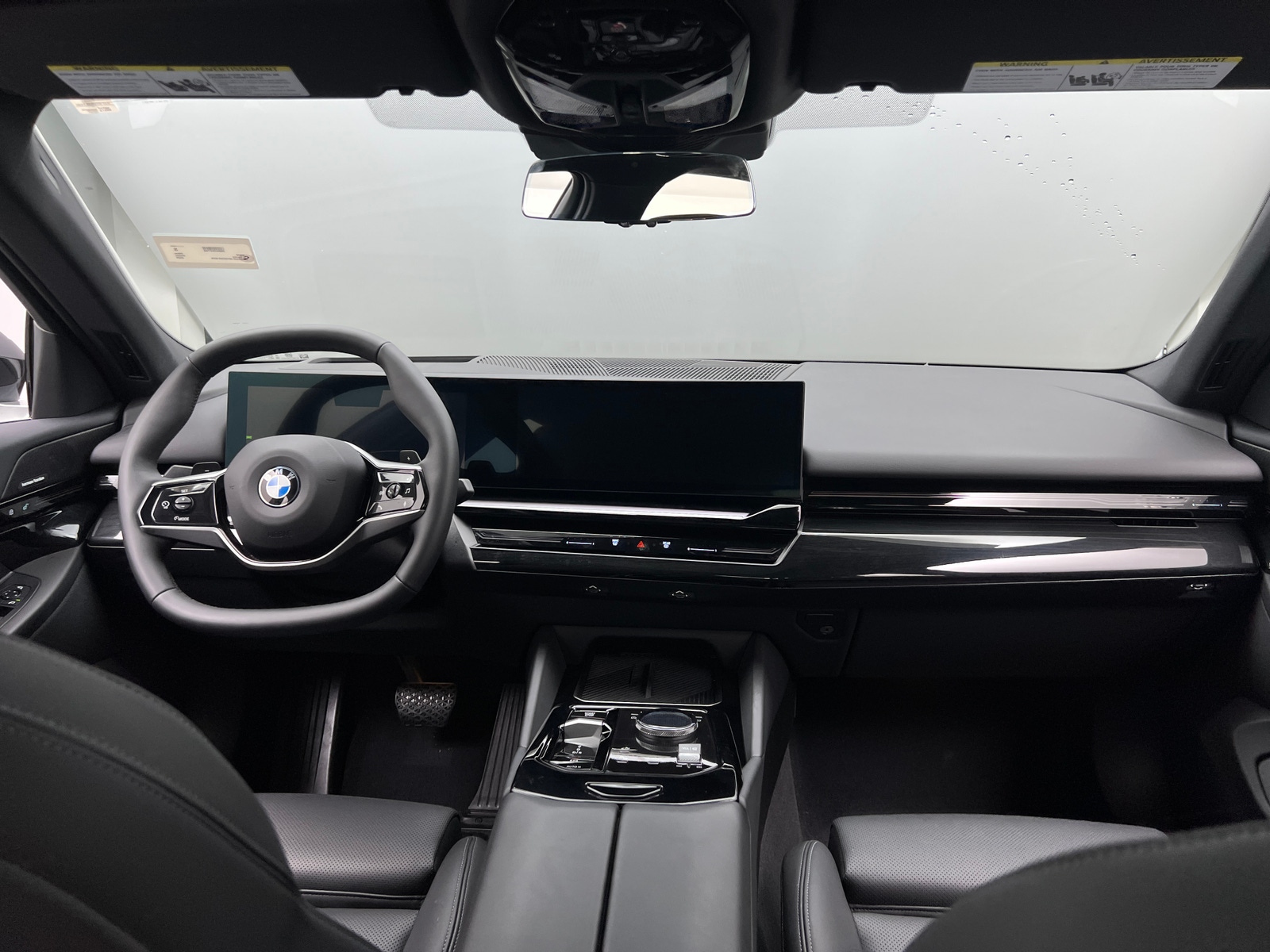 Thumbnail: 2025 BMW 5 Series - 2