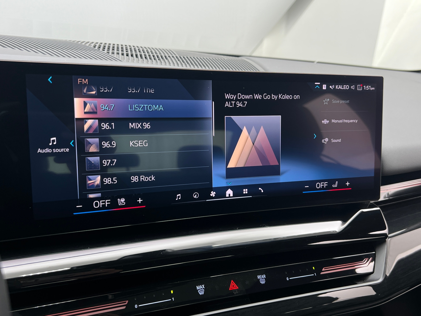 Thumbnail: 2025 BMW 5 Series - 3