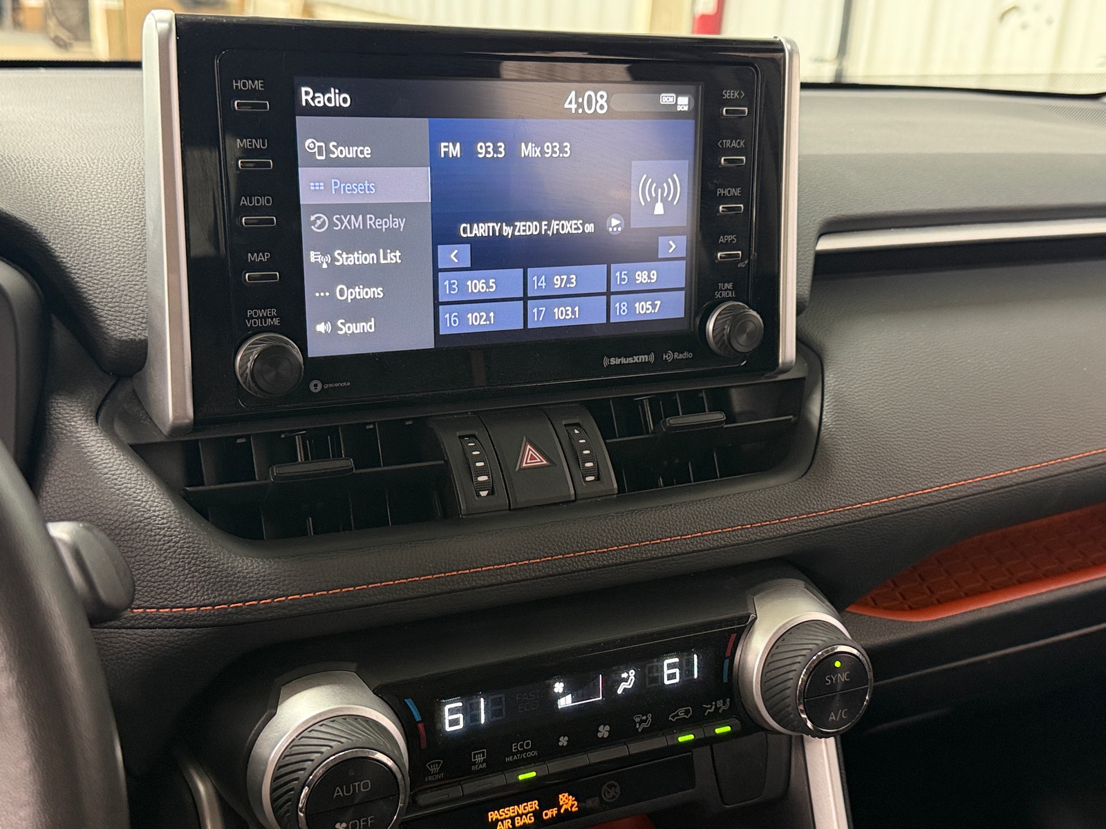 Thumbnail: 2021 Toyota RAV4 - 3