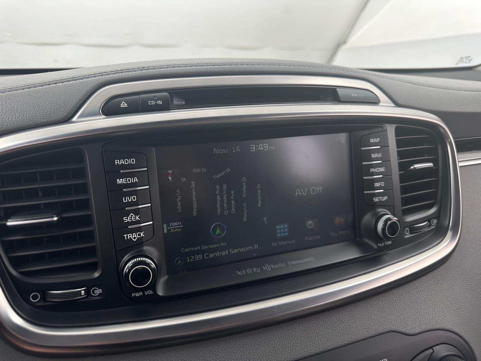 Thumbnail: 2017 Kia Sorento - 3