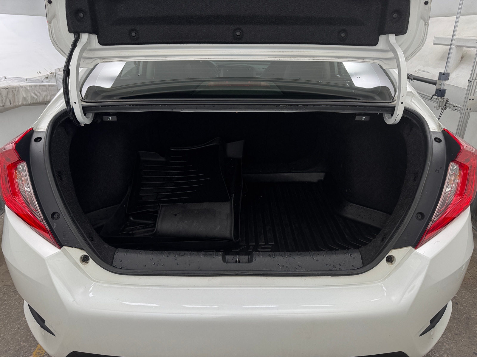 Thumbnail: 2018 Honda Civic - 6