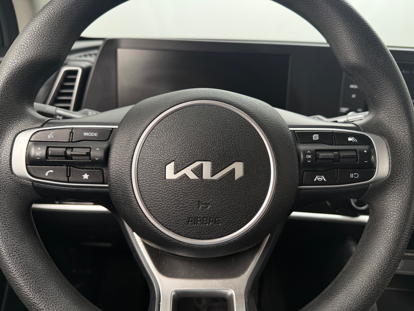 Thumbnail: 2023 Kia Sportage - 5