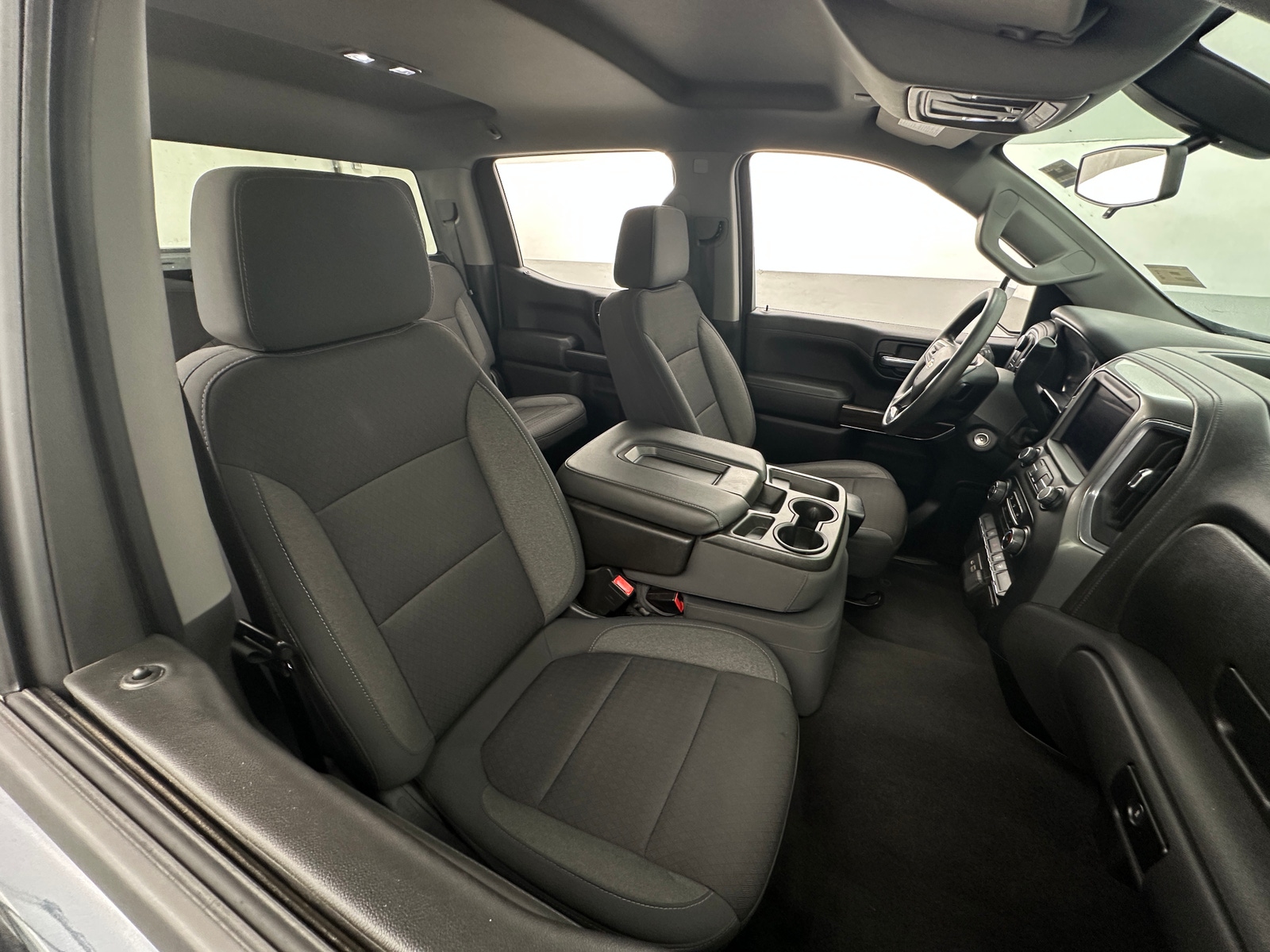 Thumbnail: 2020 Chevrolet Silverado 1500 - 2