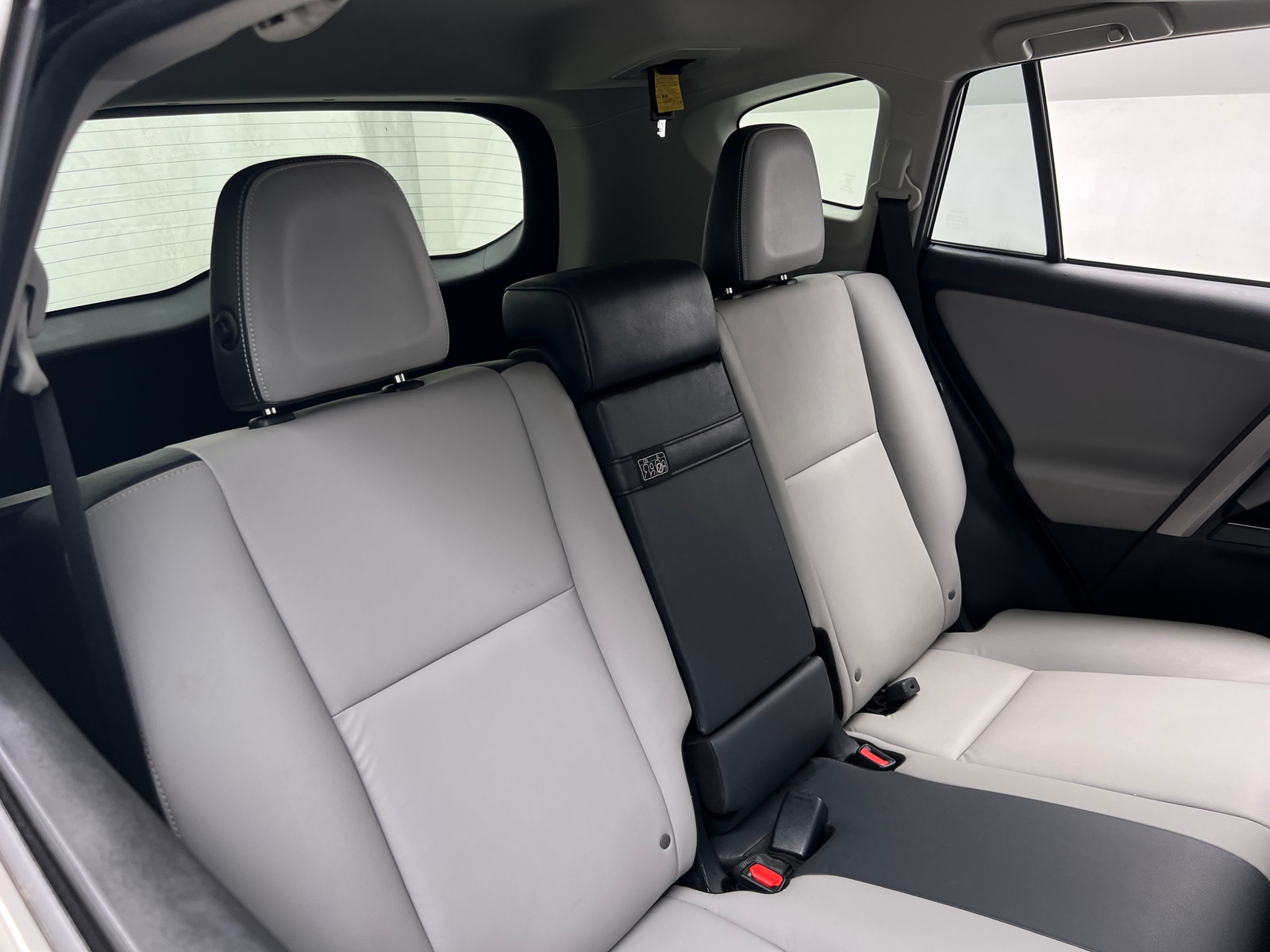 Thumbnail: 2017 Toyota RAV4 - 5