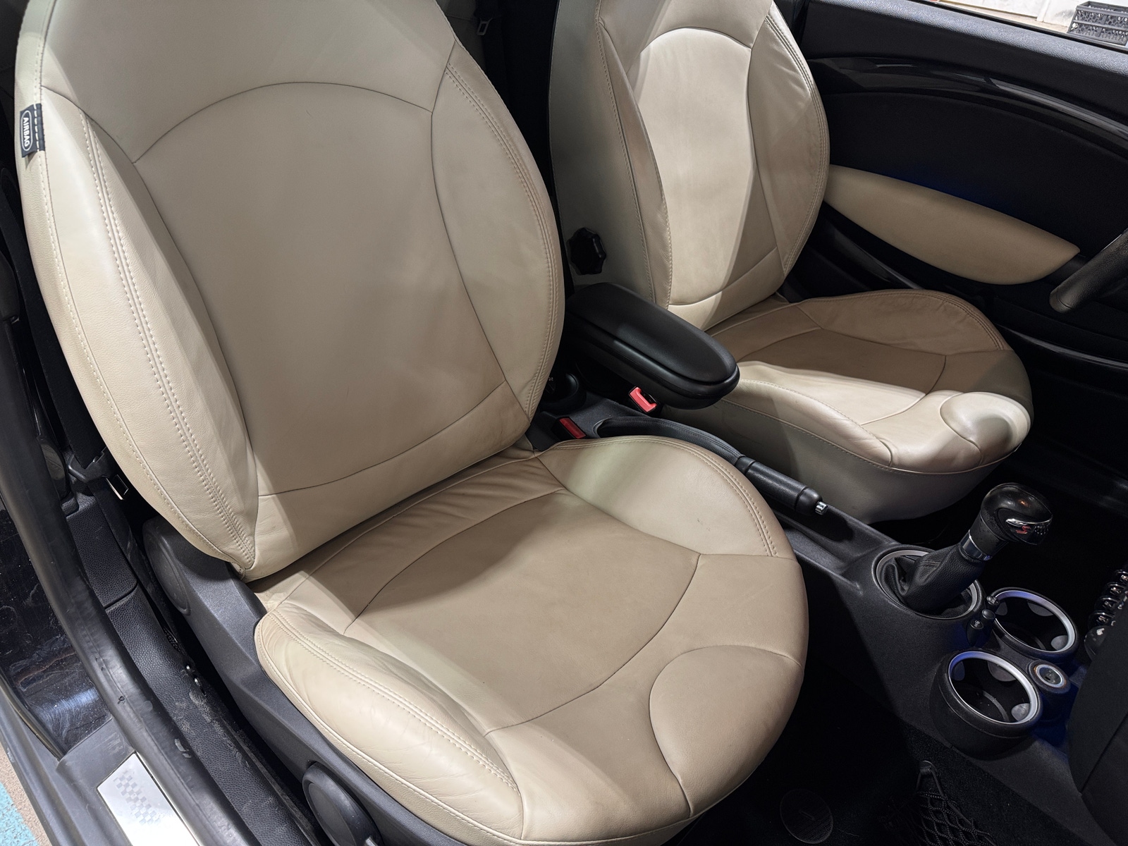 Thumbnail: 2014 MINI Cooper Convertible - 2