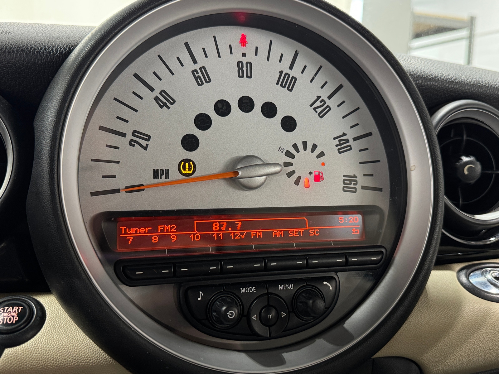 Thumbnail: 2014 MINI Cooper Convertible - 4