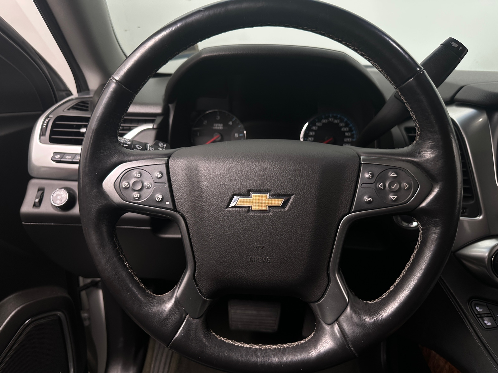 Thumbnail: 2017 Chevrolet Tahoe - 4