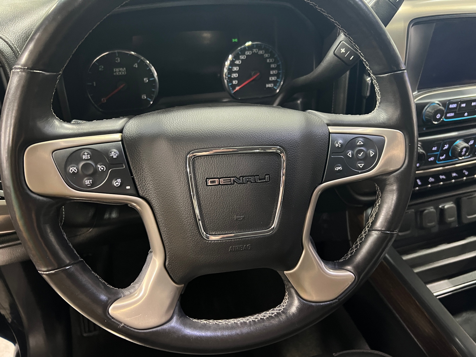 Thumbnail: 2017 GMC Sierra 1500 - 4