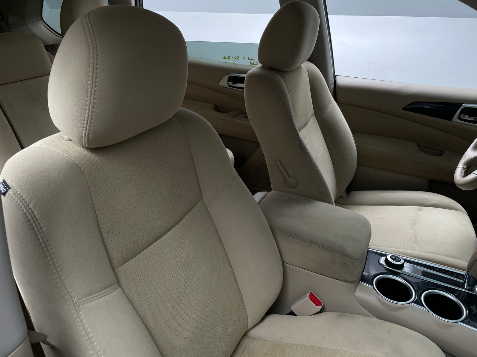 Thumbnail: 2015 Nissan Pathfinder - 2