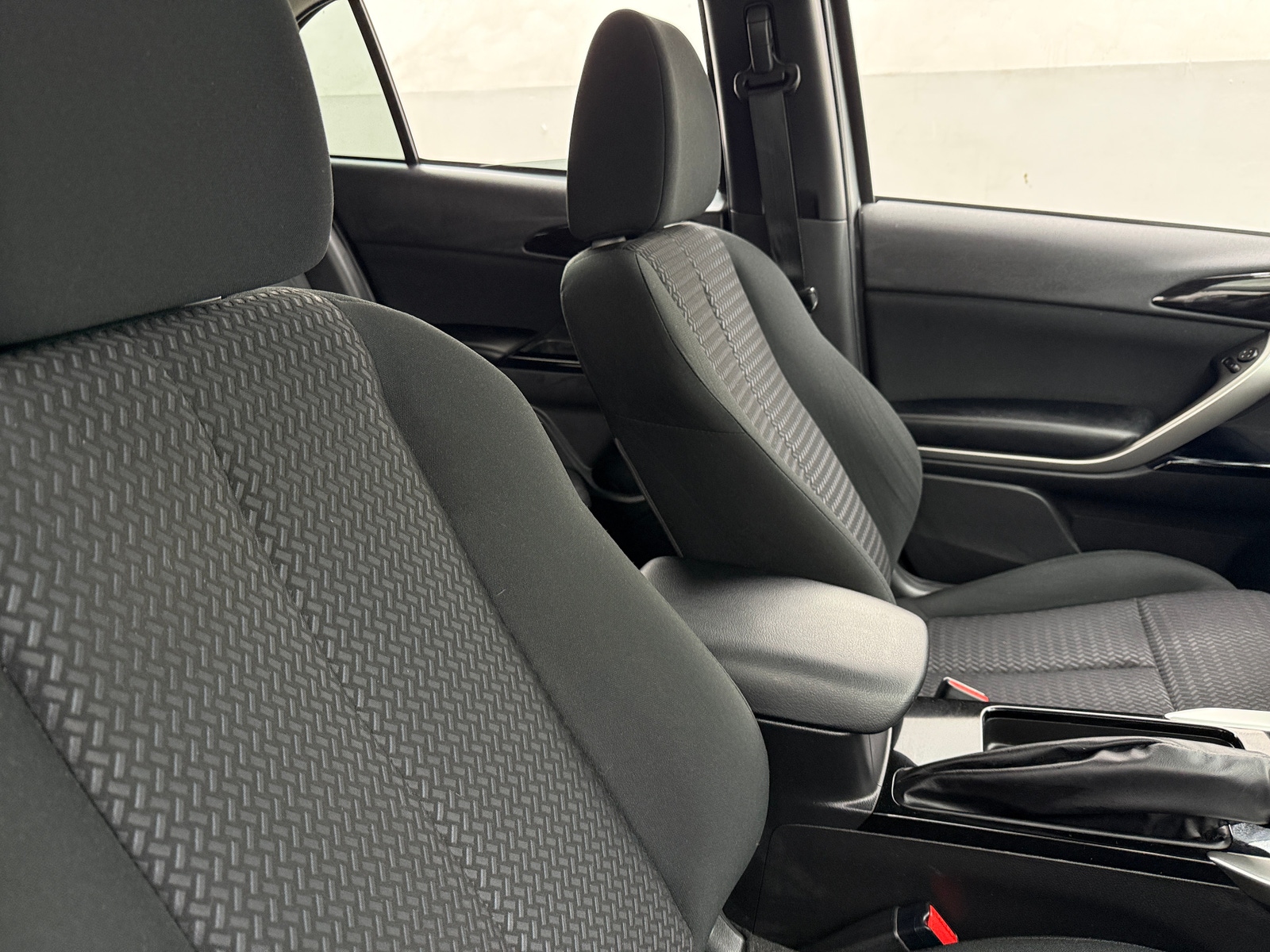 Thumbnail: 2024 Mitsubishi Eclipse Cross - 2