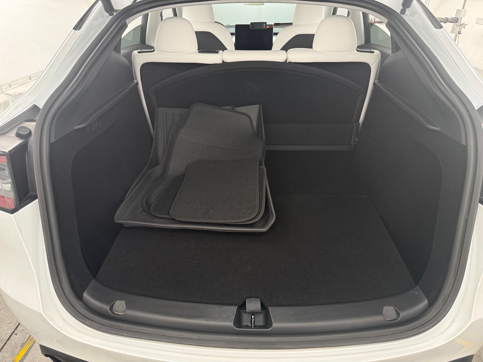 Thumbnail: 2024 Tesla Model Y - 7