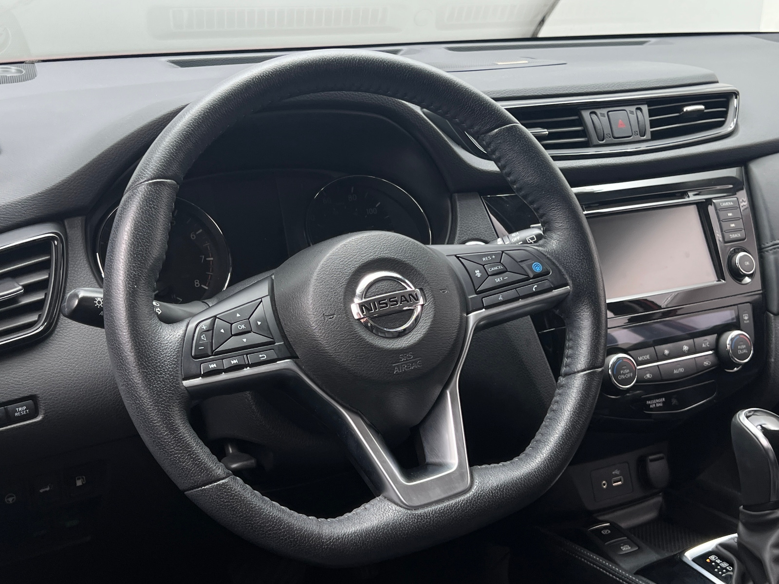 Thumbnail: 2019 Nissan Rogue - 4