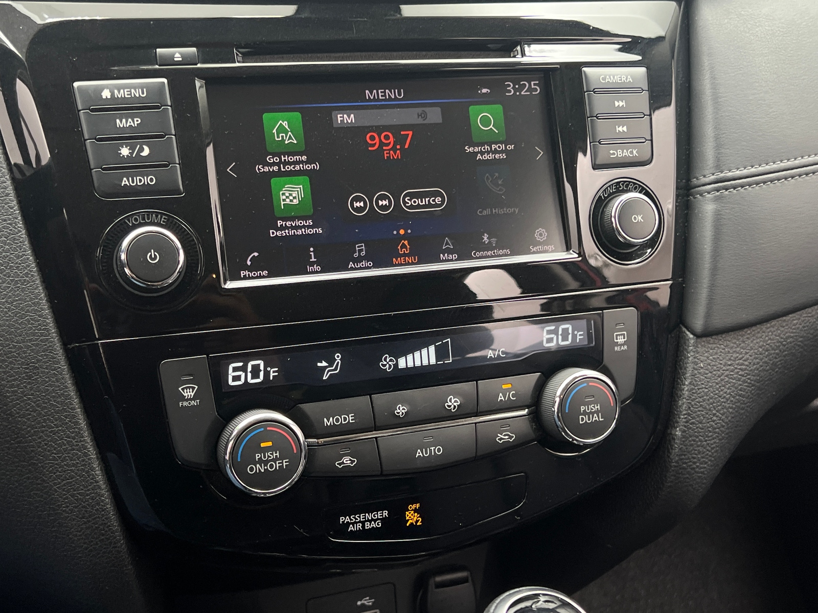 Thumbnail: 2019 Nissan Rogue - 3