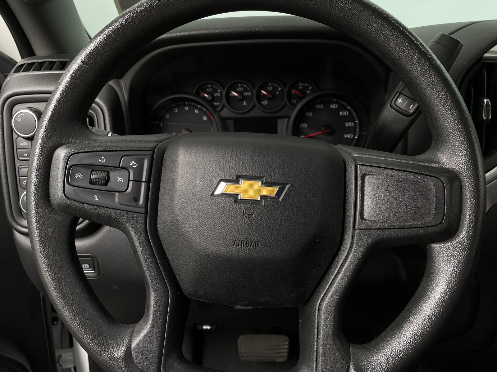 Thumbnail: 2024 Chevrolet Silverado 1500 - 5