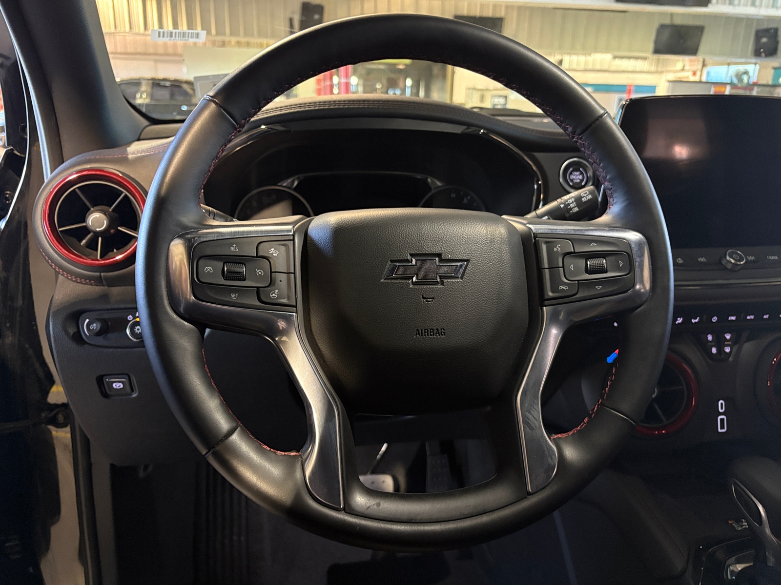 Thumbnail: 2025 Chevrolet Blazer - 4