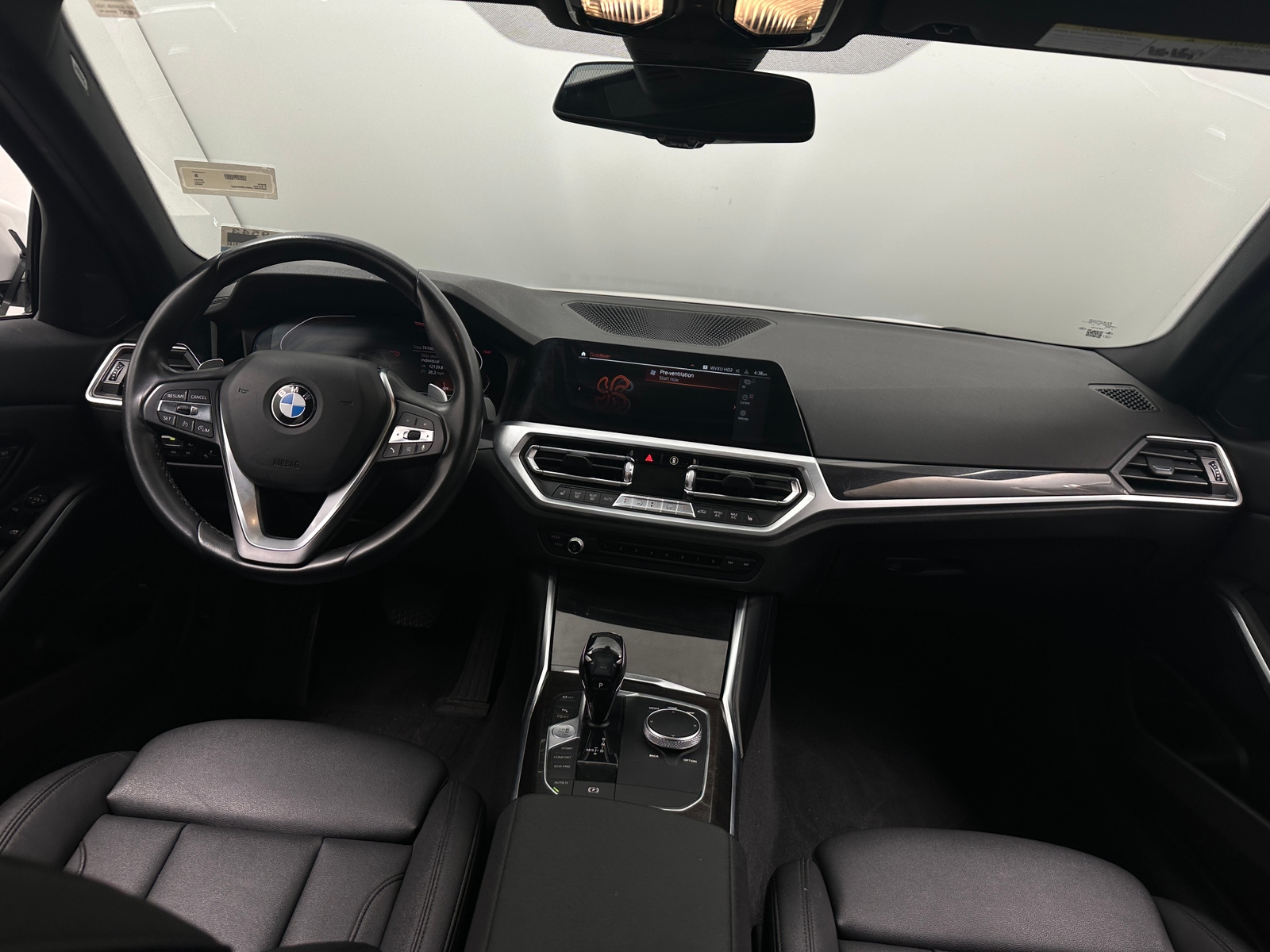 Thumbnail: 2020 BMW 3 Series - 2