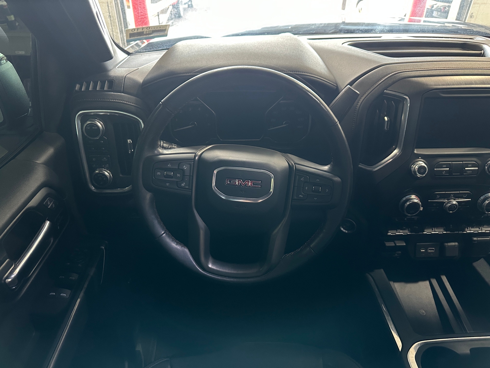 Thumbnail: 2022 GMC Sierra 1500 - 4