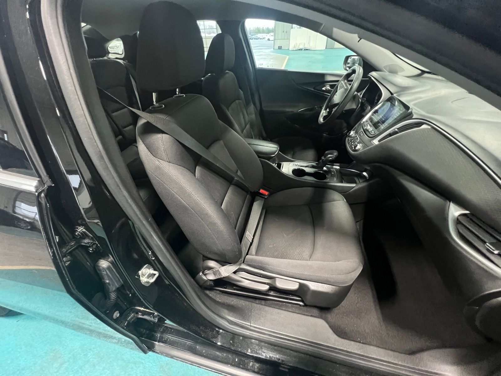 Thumbnail: 2022 Chevrolet Malibu - 2