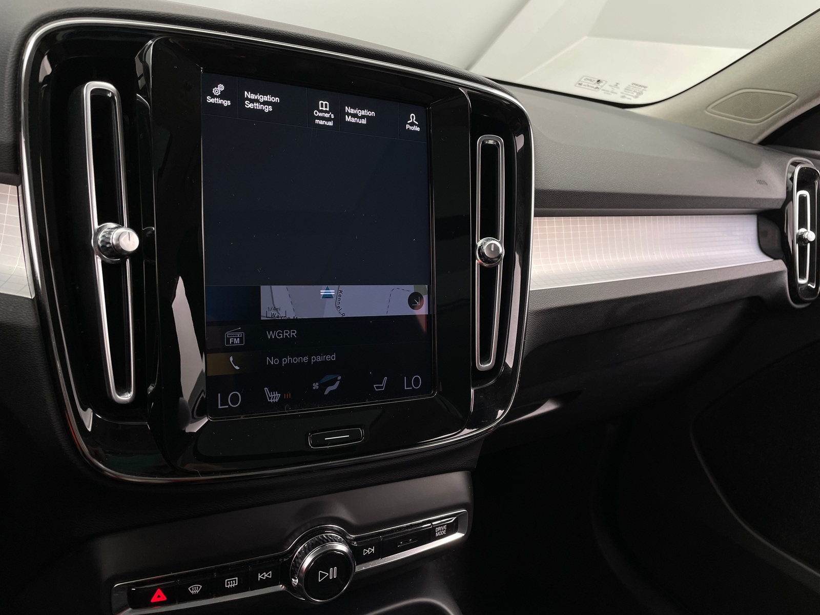 Thumbnail: 2022 Volvo XC40 - 3