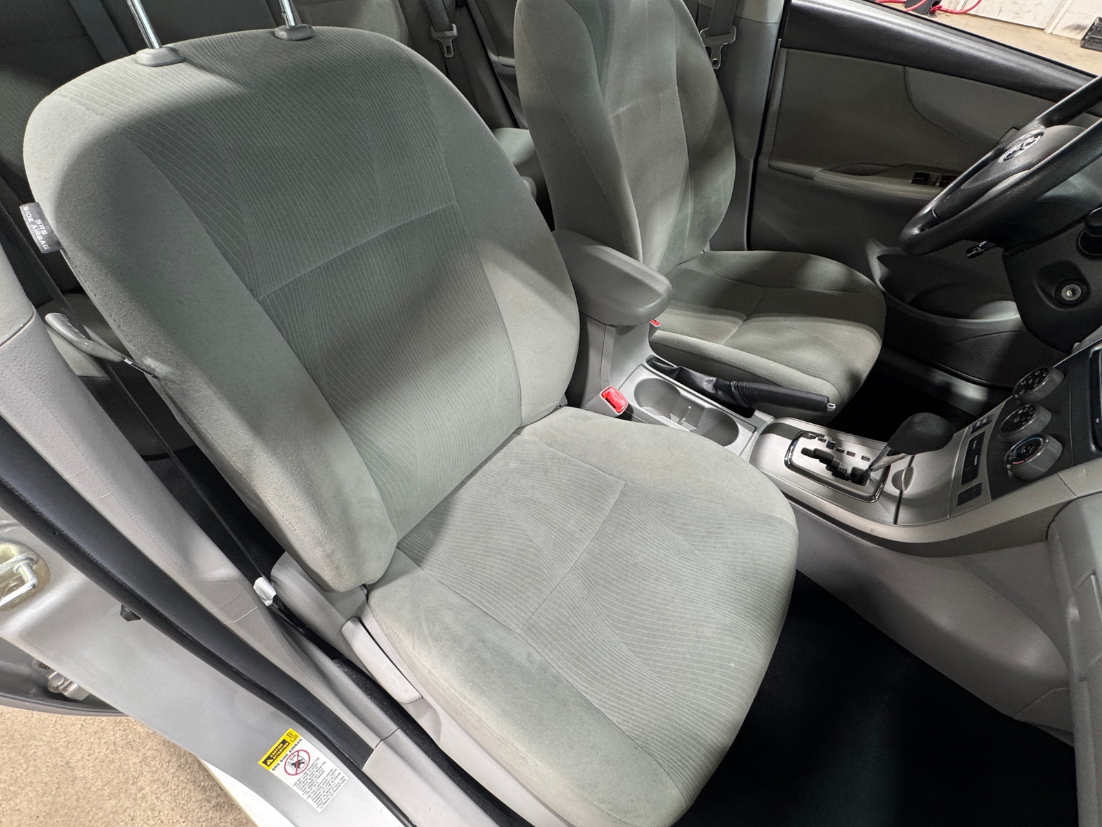 Thumbnail: 2013 Toyota Corolla - 2