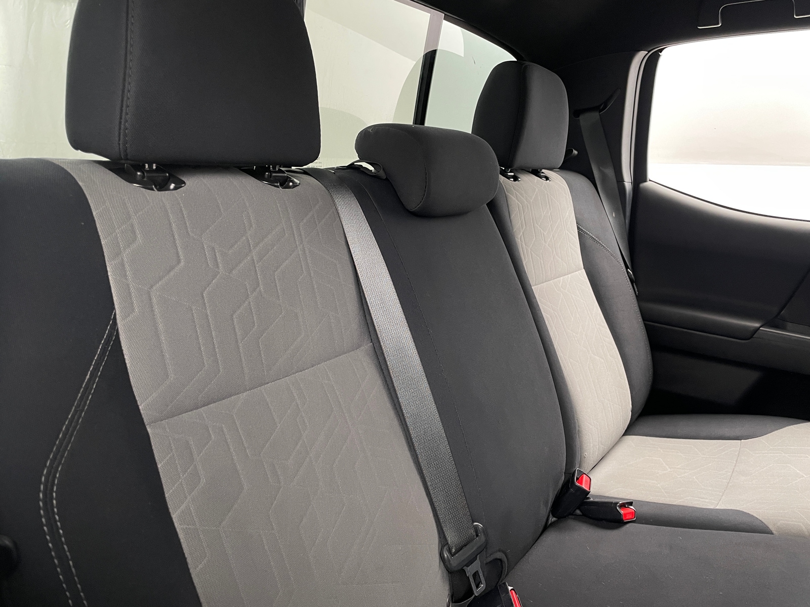 Thumbnail: 2020 Toyota Tacoma - 6