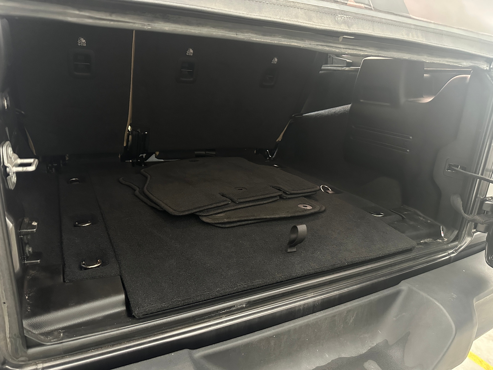 Thumbnail: 2022 Jeep Wrangler - 7