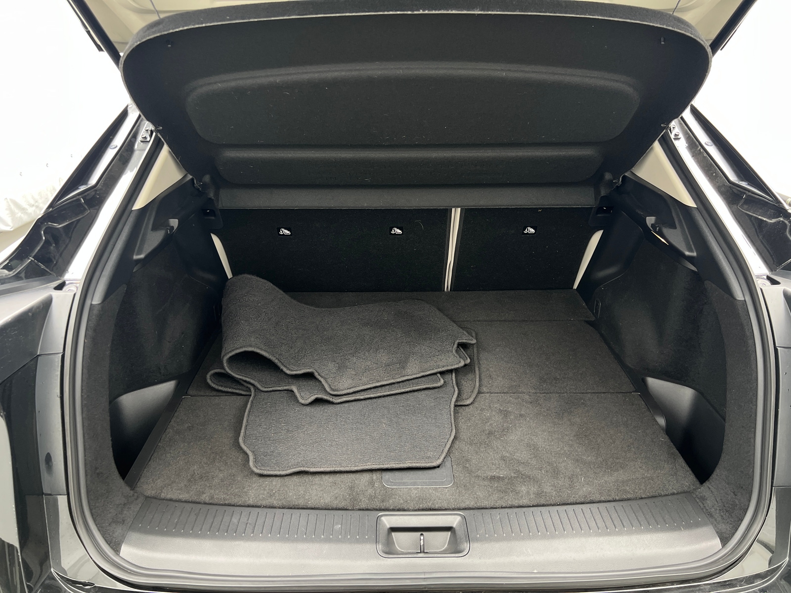 Thumbnail: 2024 Nissan Ariya - 6