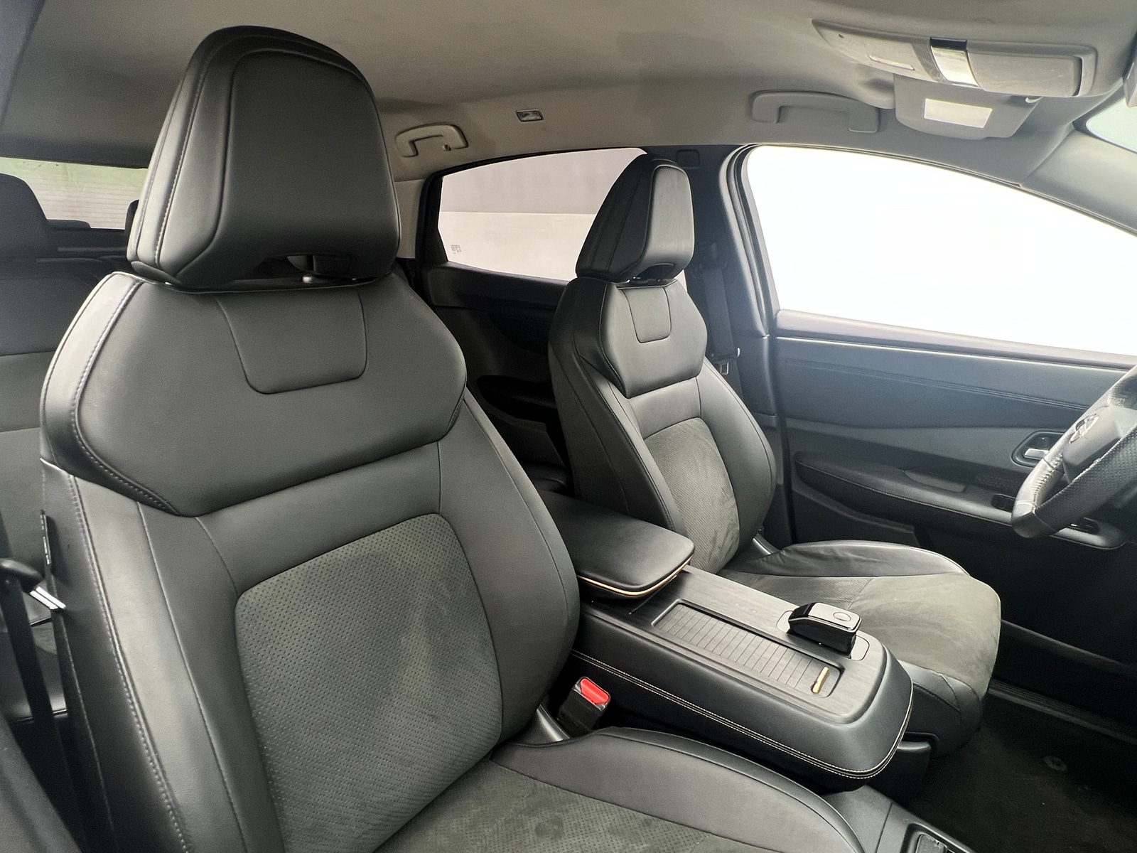 Thumbnail: 2024 Nissan Ariya - 2