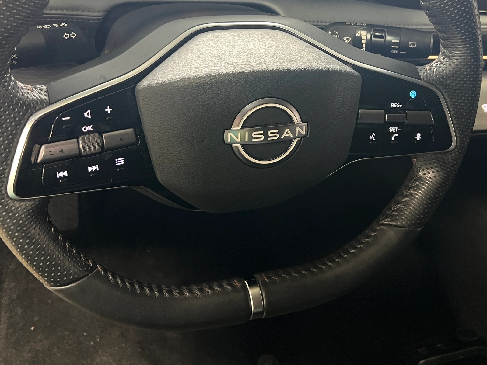 Thumbnail: 2024 Nissan Ariya - 5