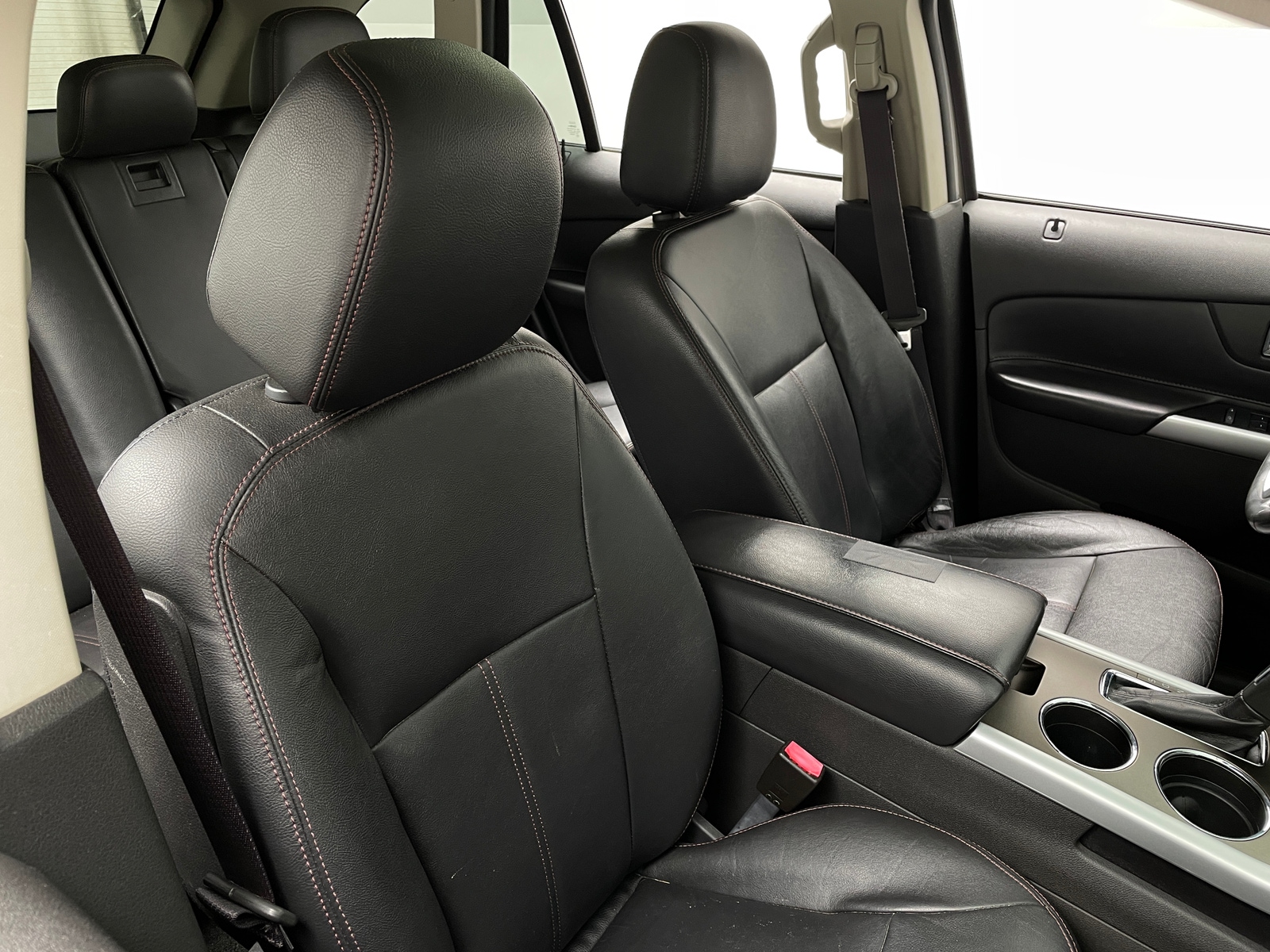 Thumbnail: 2013 Ford Edge - 2