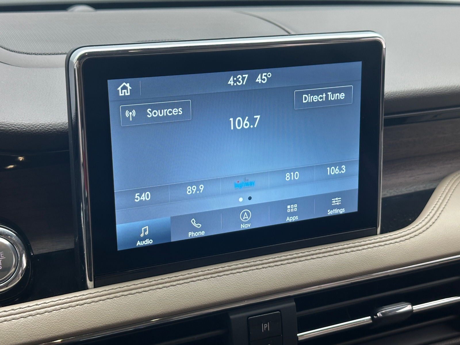 Thumbnail: 2020 Lincoln Corsair - 3