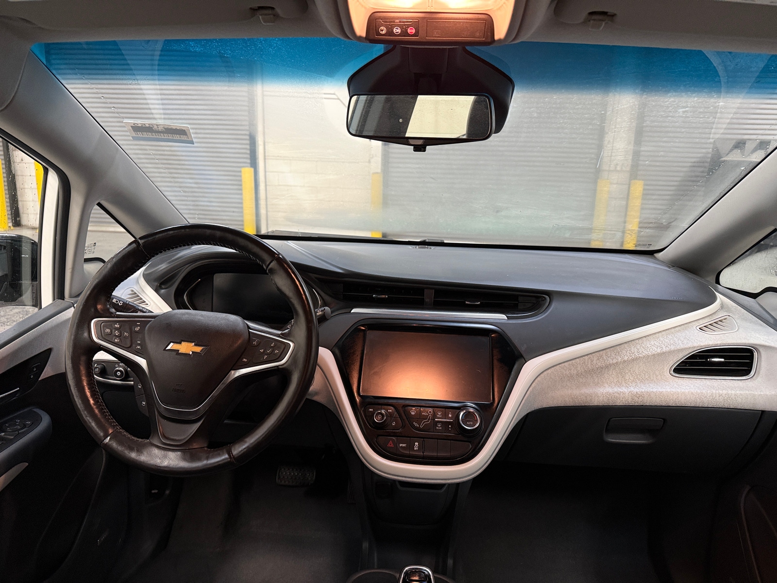 Thumbnail: 2017 Chevrolet Bolt EV - 2