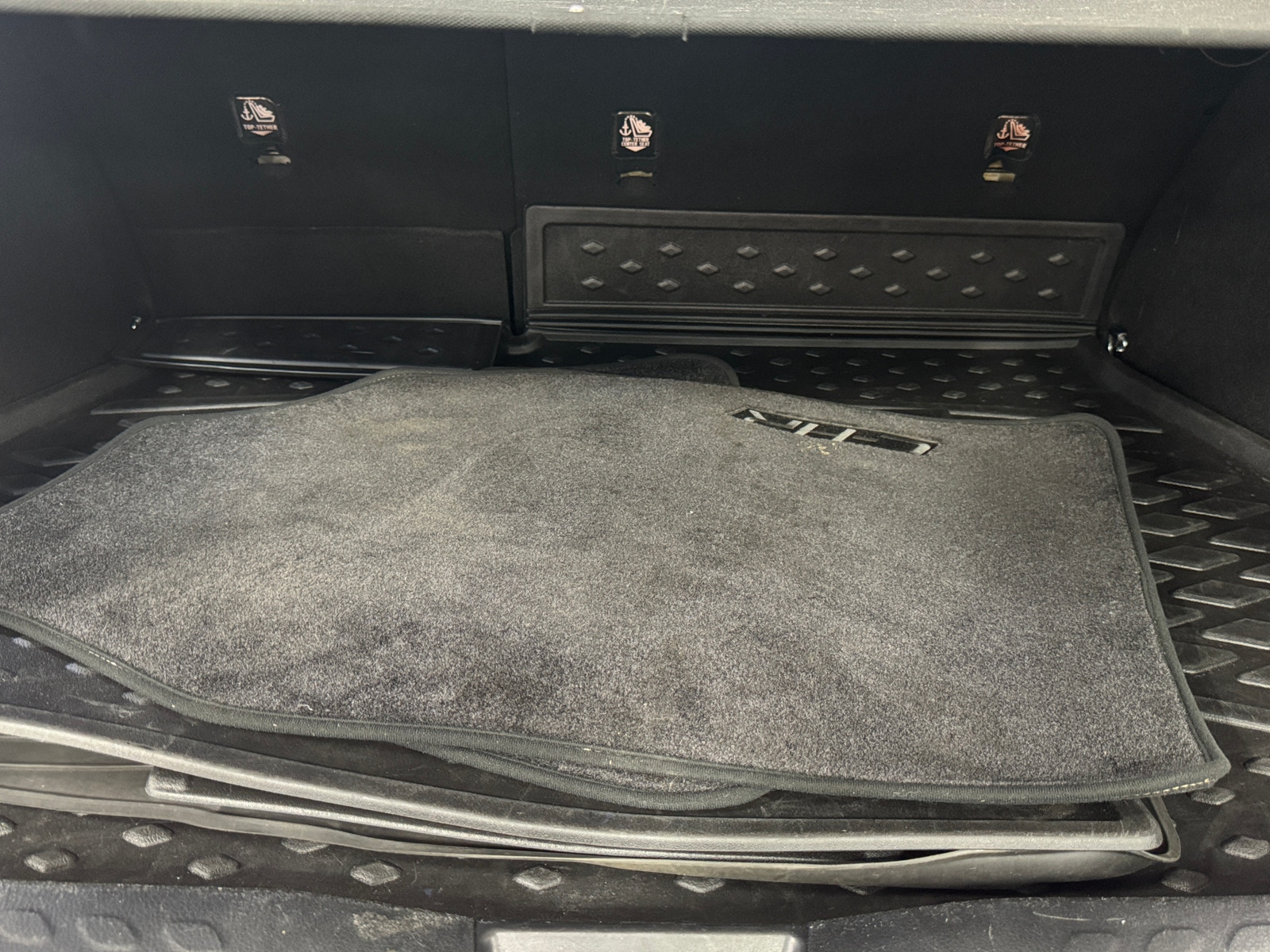 Thumbnail: 2018 Toyota C-HR - 7