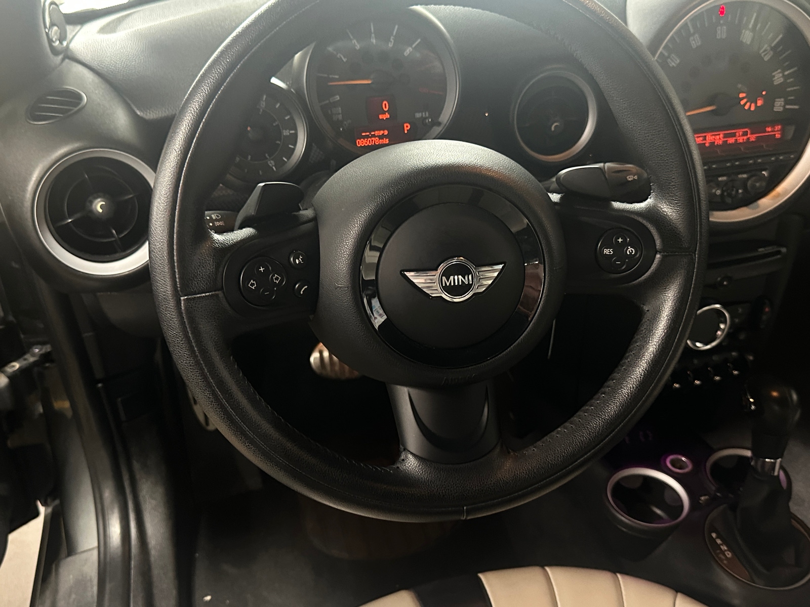 Thumbnail: 2015 MINI Cooper Convertible - 5