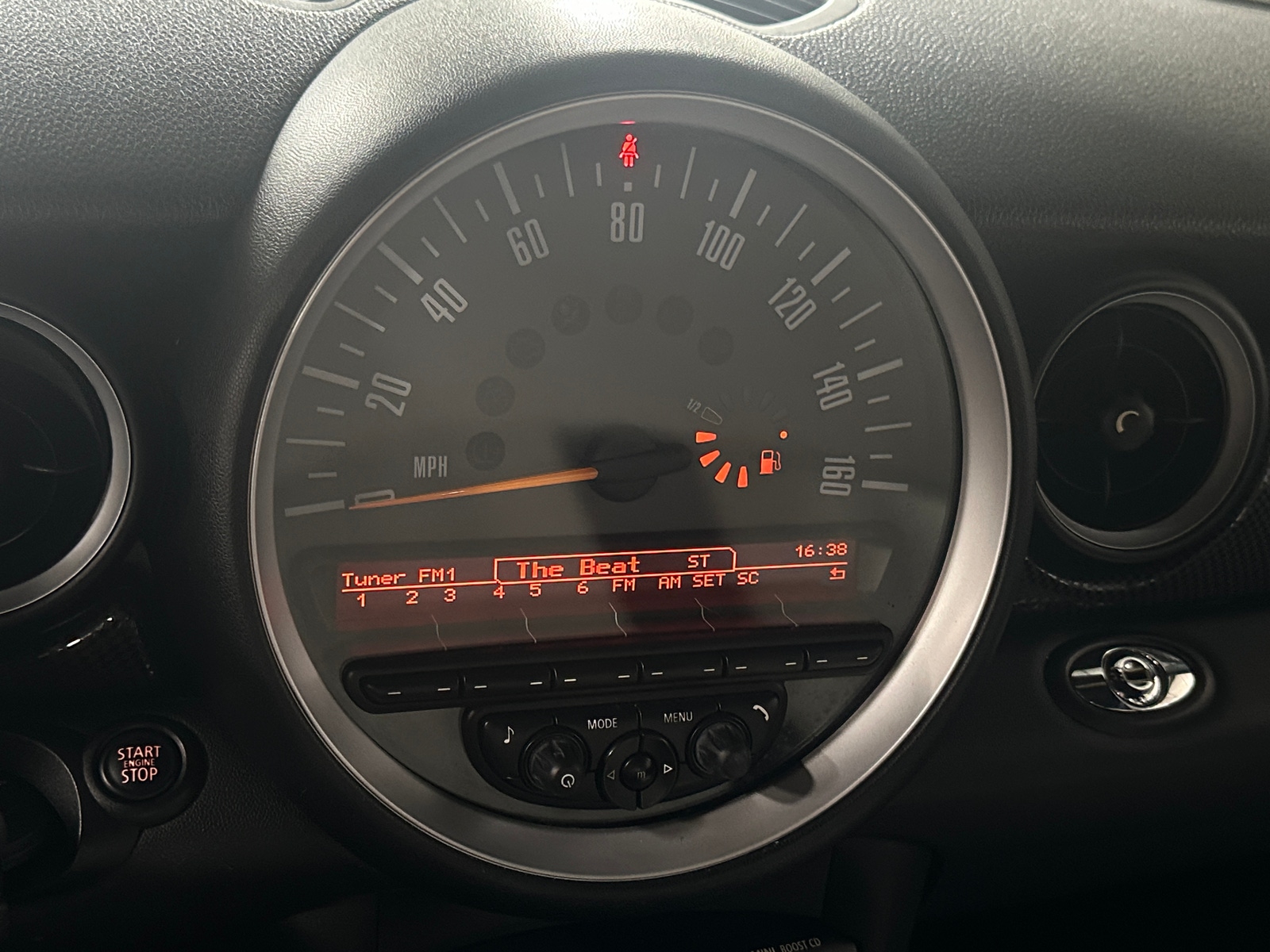 Thumbnail: 2015 MINI Cooper Convertible - 4