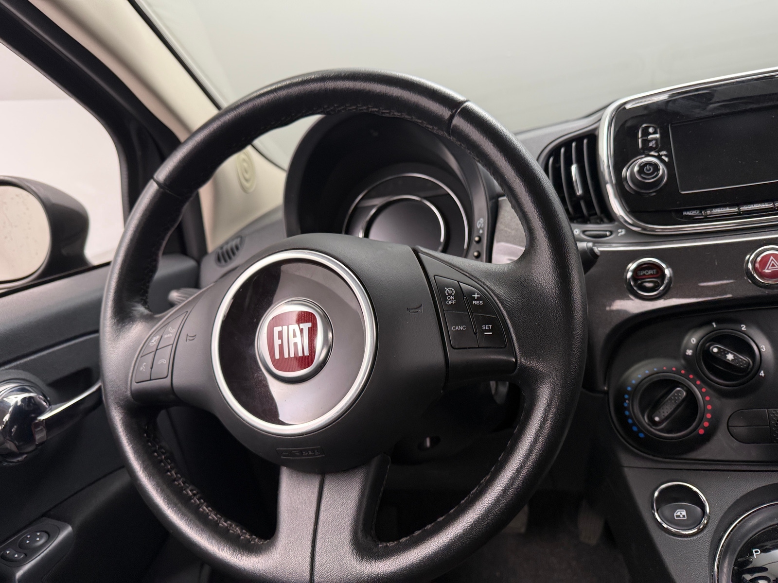 Thumbnail: 2017 Fiat 500 - 5
