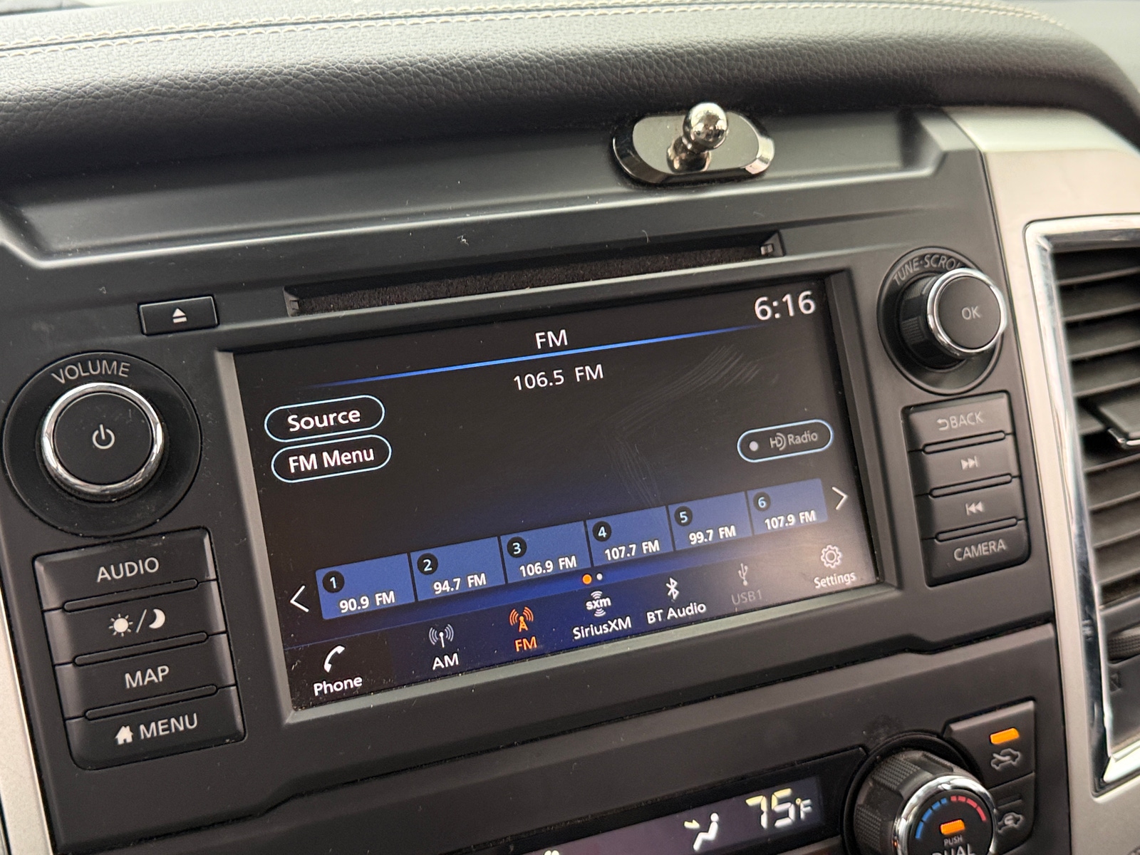 Thumbnail: 2019 Nissan Titan - 3