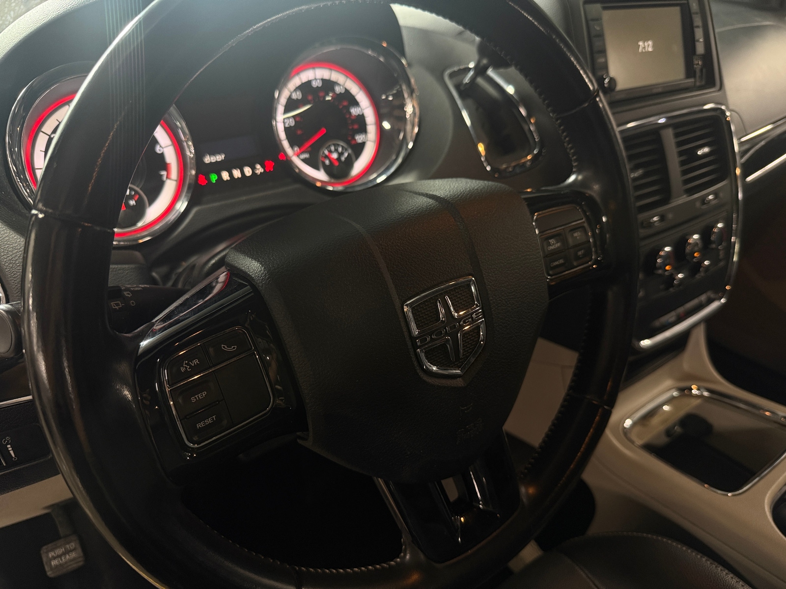 Thumbnail: 2019 Dodge Grand Caravan - 5