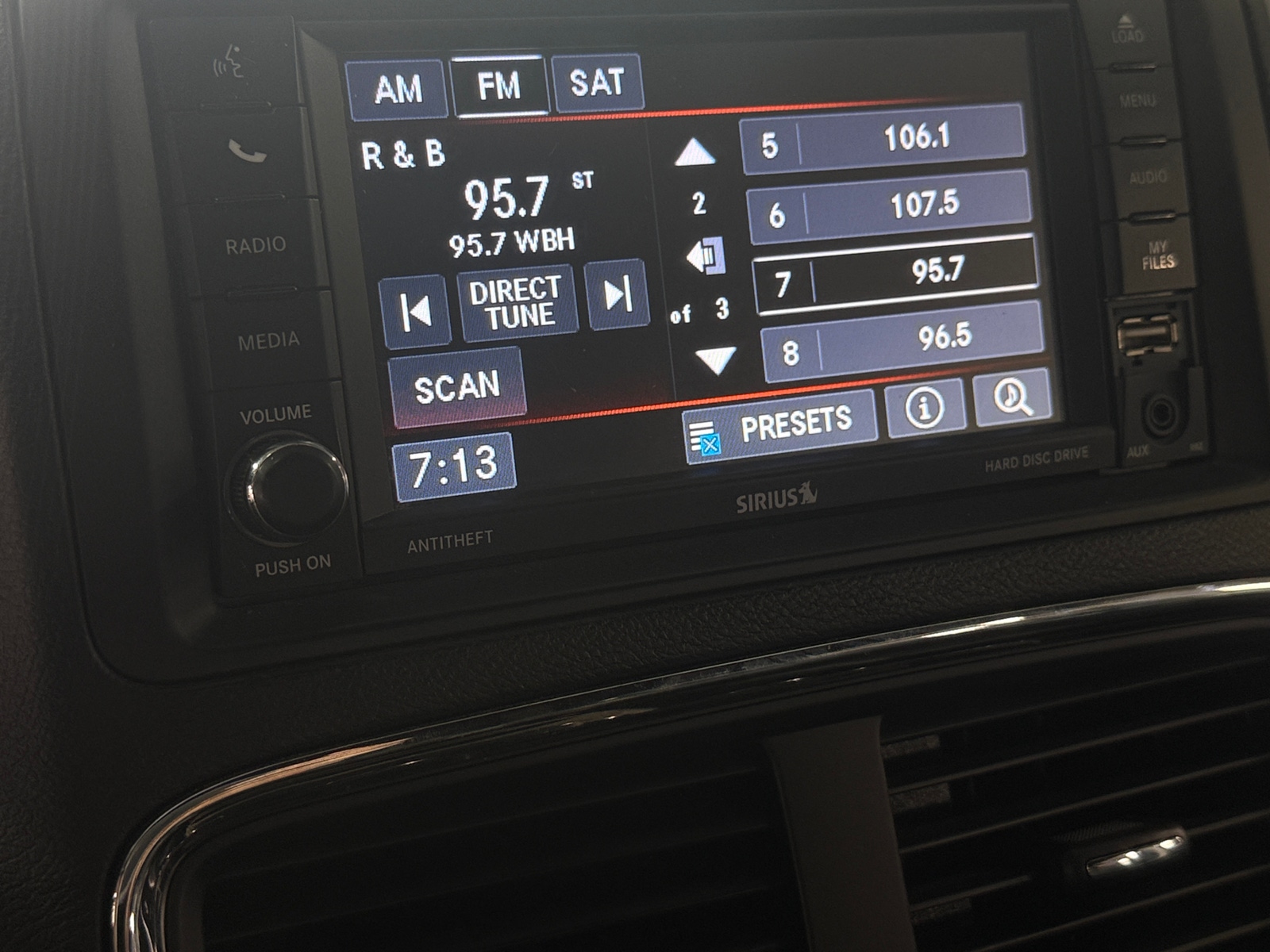 Thumbnail: 2019 Dodge Grand Caravan - 4