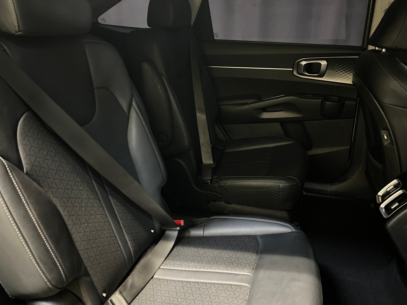 Thumbnail: 2022 Kia Sorento - 5