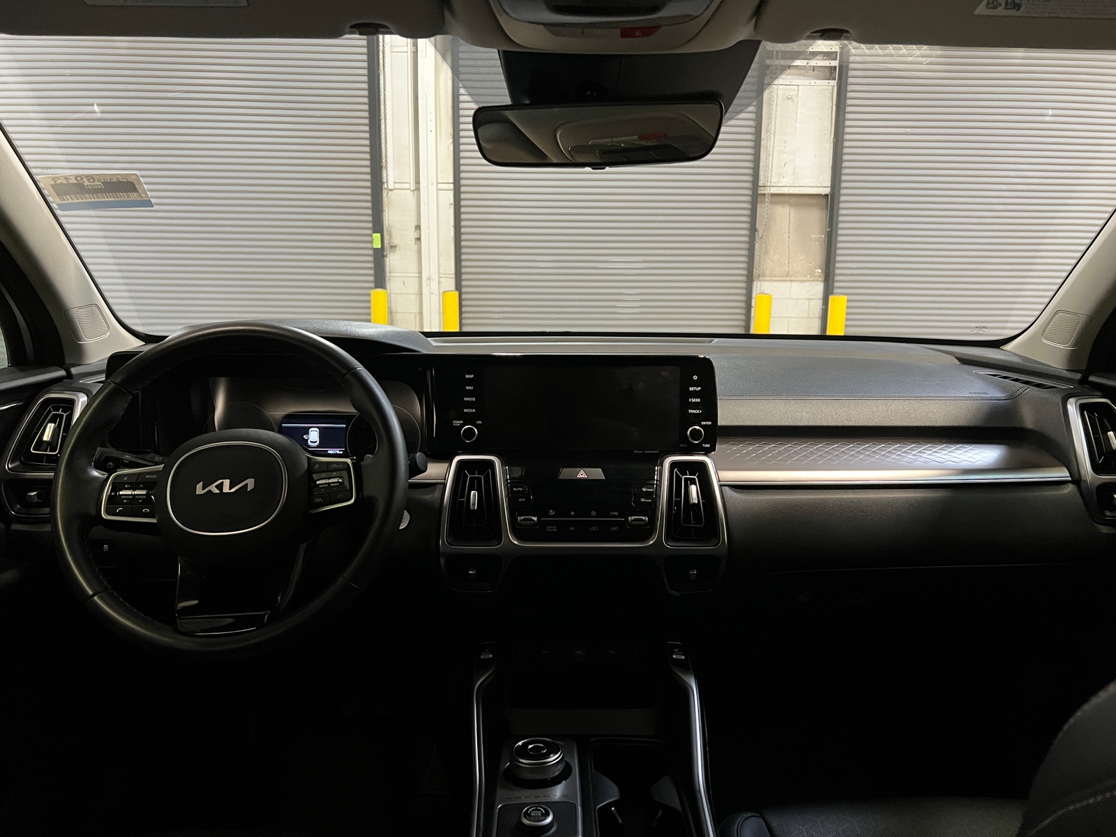 Thumbnail: 2022 Kia Sorento - 2